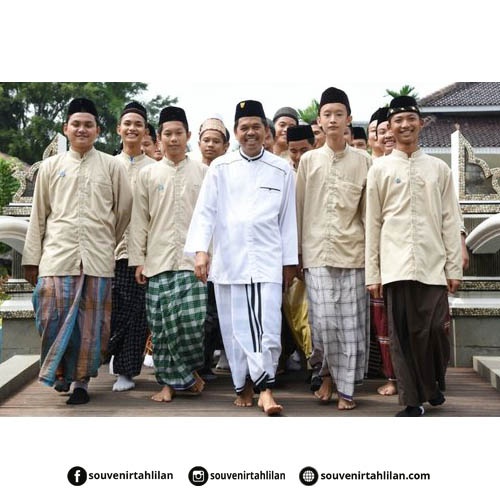 ASAL USUL SEJARAH SARUNG ASAL USUL SEJARAH SARUNG